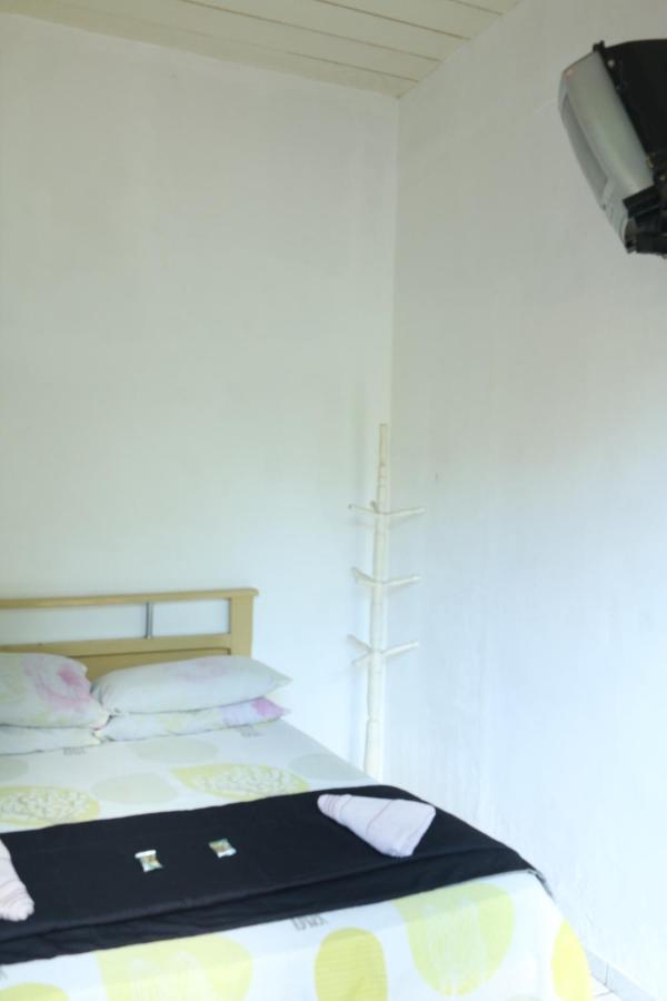 Hostel Rio Das Ostras Rio das Ostras Bagian luar foto