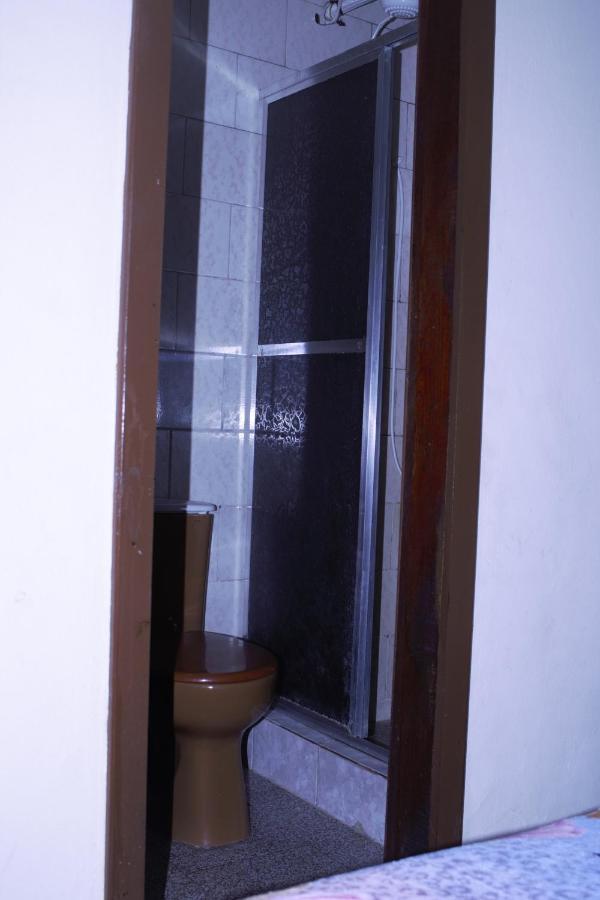 Hostel Rio Das Ostras Rio das Ostras Bagian luar foto